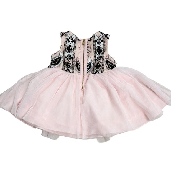 Pippa & Julie Baby Girl Pink Dress with Bloomers Size 12M, Pre-owned - Picture 4 of 4